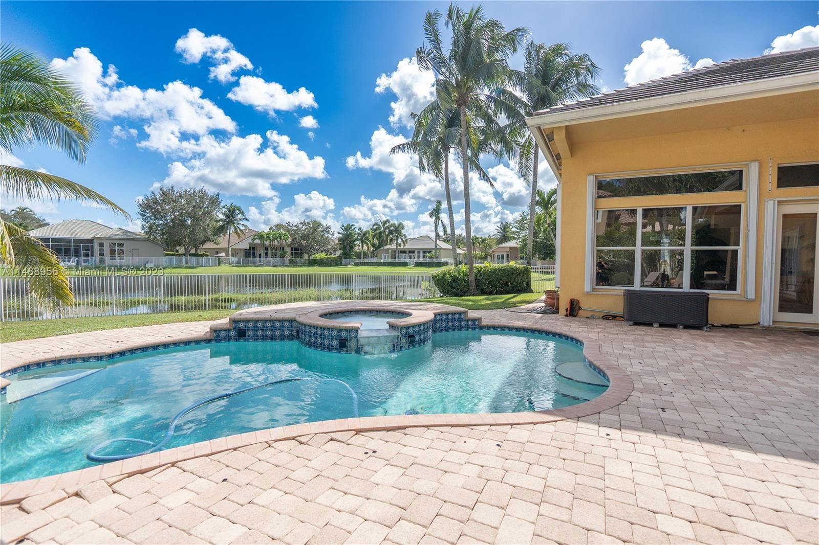 Real estate property located at 3678 Spanish Oak Pt, Broward County, Davie, FL