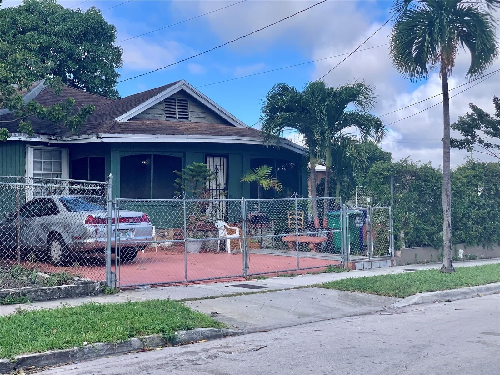 Real estate property located at 104 15th Ave, Miami-Dade County, LAWRENCE ESTATES LAND COS, Miami, FL
