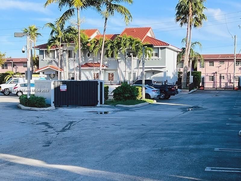 Real estate property located at 11647 18th Dr #11647, Miami-Dade County, North Miami, FL