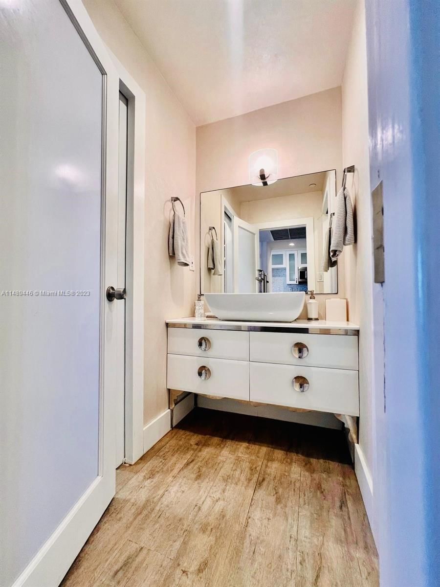 Real estate property located at 100 Lincoln Rd #1629, Miami-dade, The Decoplage Condo, Miami Beach, FL