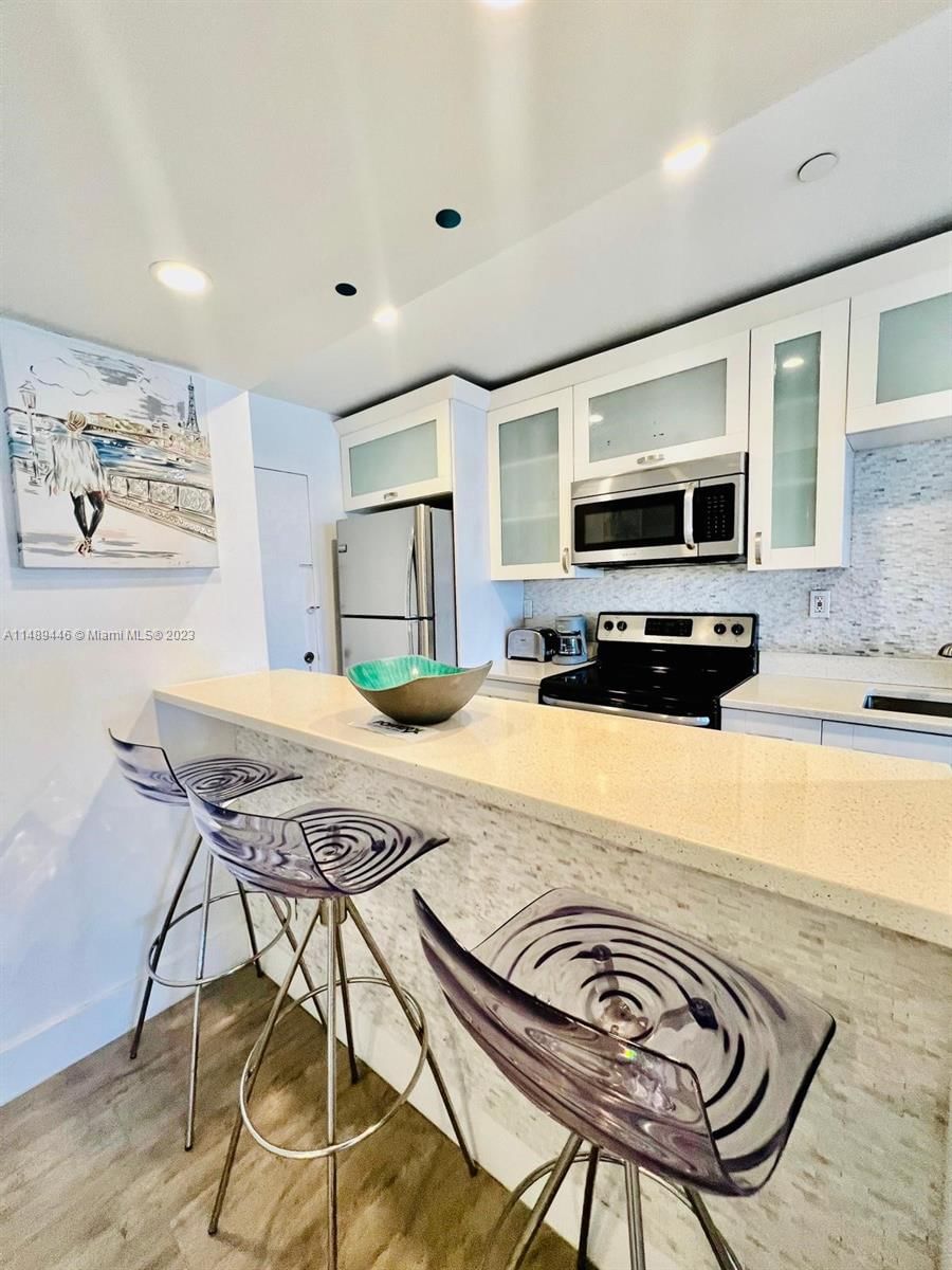 Real estate property located at 100 Lincoln Rd #1629, Miami-dade, The Decoplage Condo, Miami Beach, FL