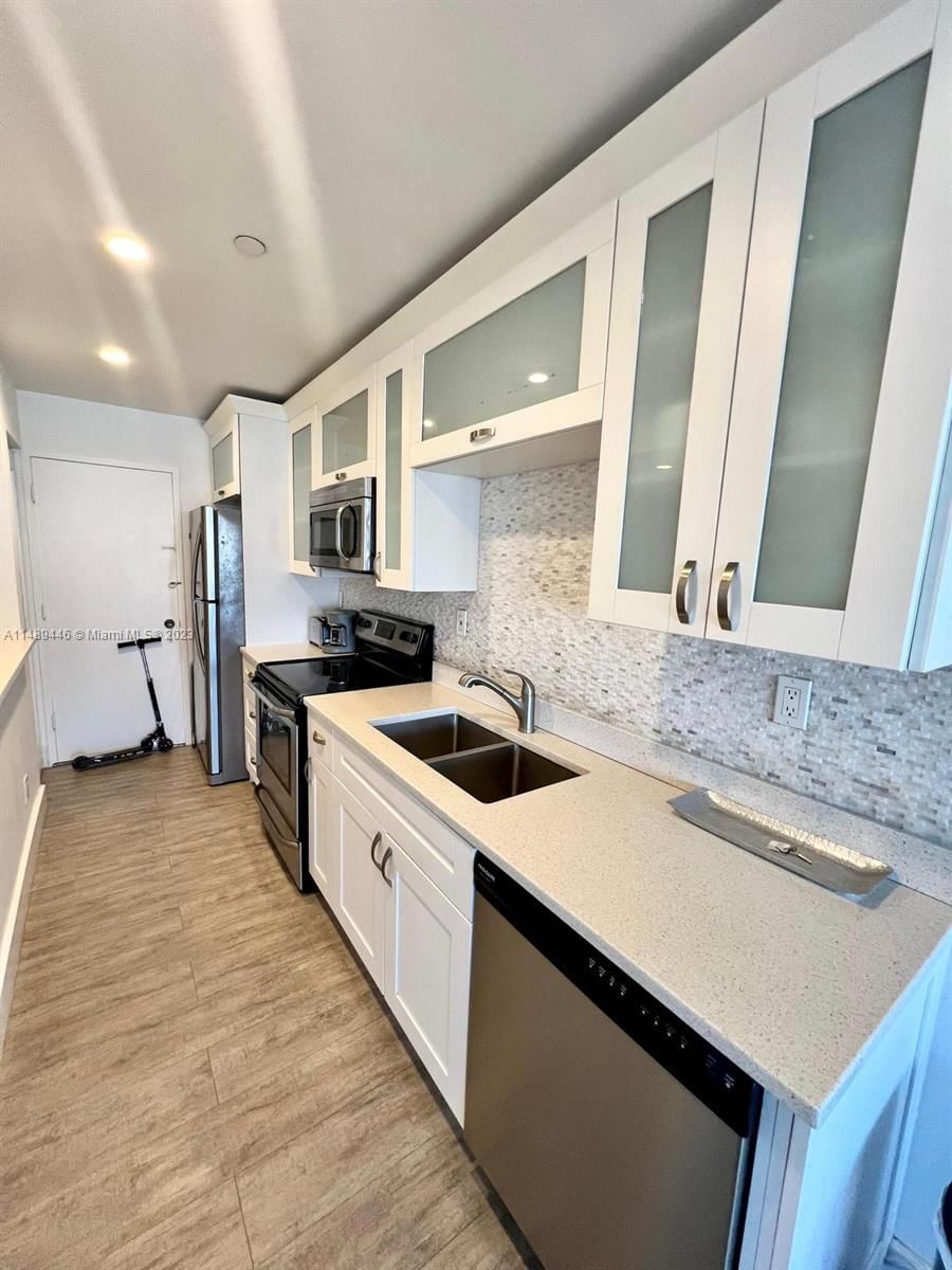 Real estate property located at 100 Lincoln Rd #1629, Miami-dade, The Decoplage Condo, Miami Beach, FL