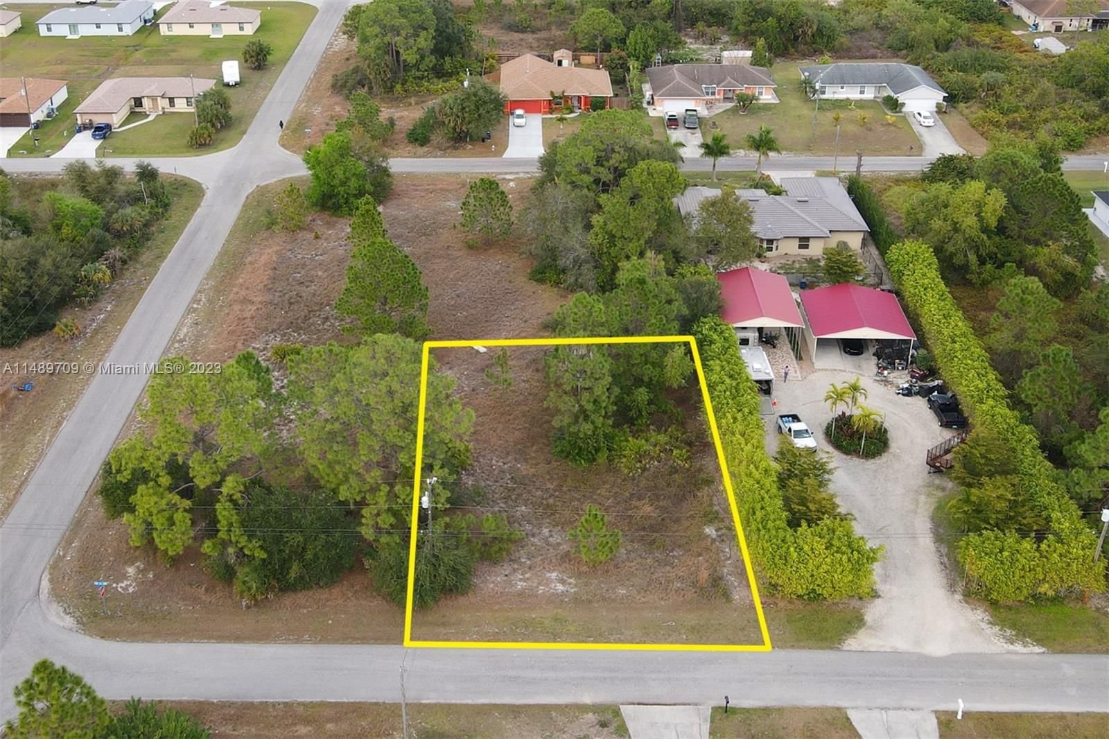 Real estate property located at 3716 35th st sw, Lee County, Lehigh Acres, Lehigh Acres, FL