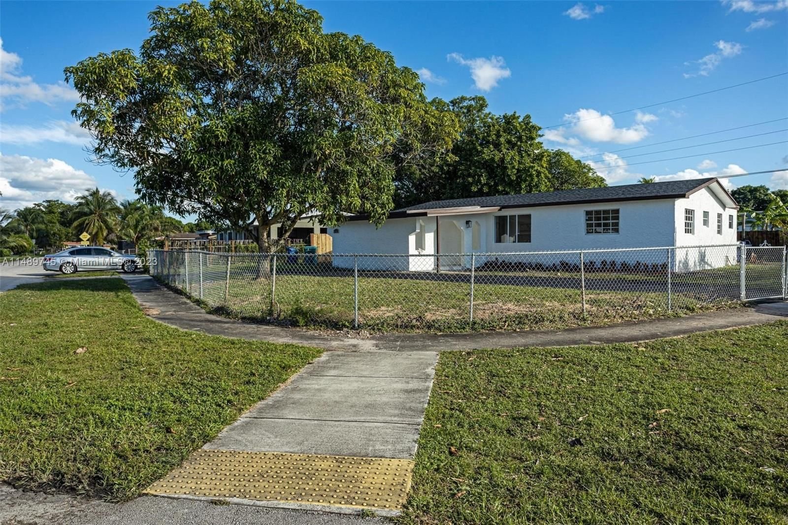 Real estate property located at 4840 13th St, Broward County, FLAIR SUB NO 2, Lauderhill, FL