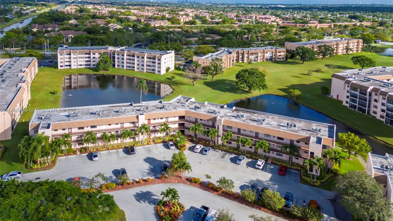 Real estate property located at 10180 30th Ct #210, Broward County, SUNRISE LAKES 170 CONDO, Sunrise, FL