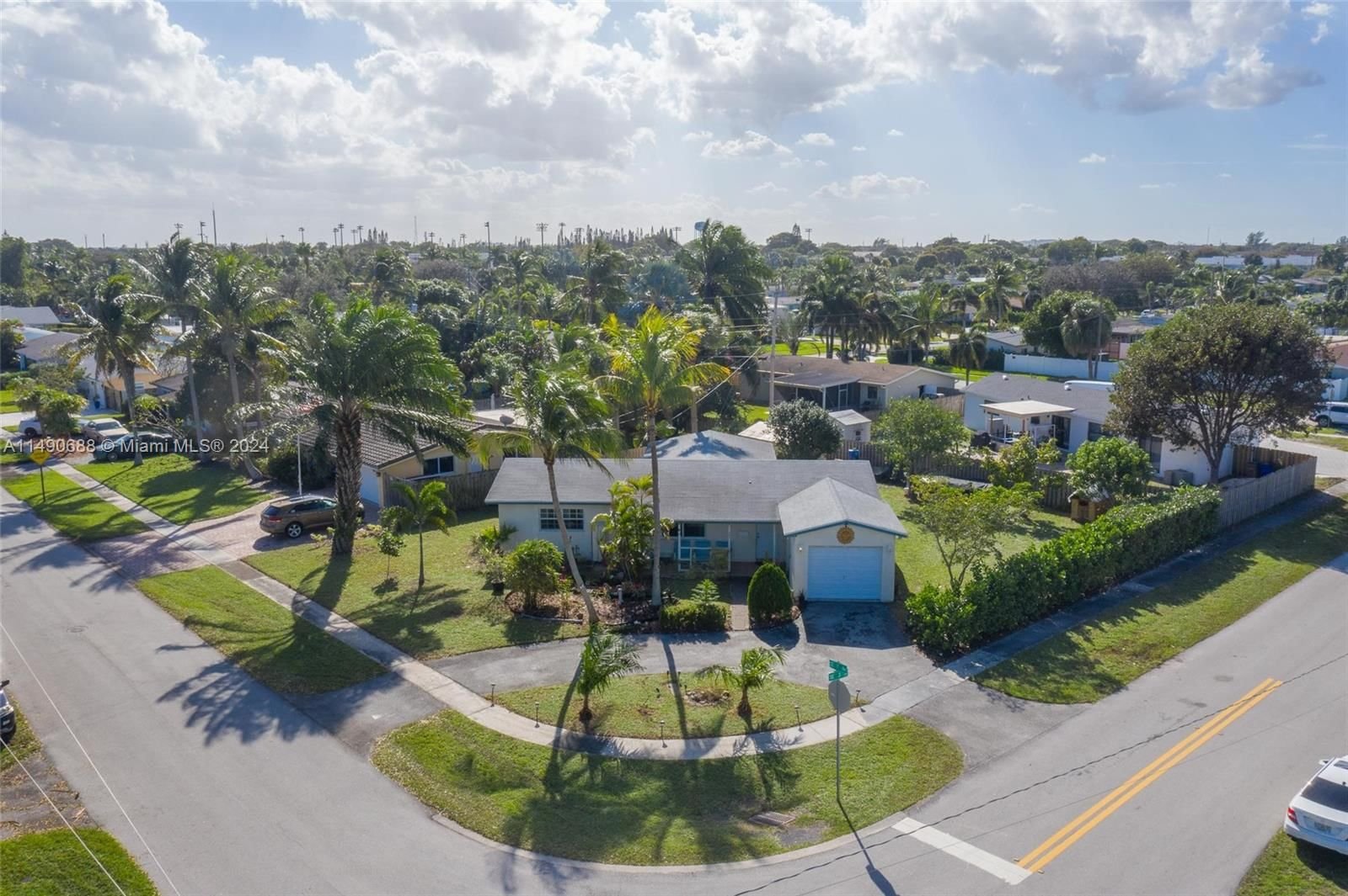 Real estate property located at 301 7th Ave, Broward County, CORAL MANOR THIRD ADD, Deerfield Beach, FL