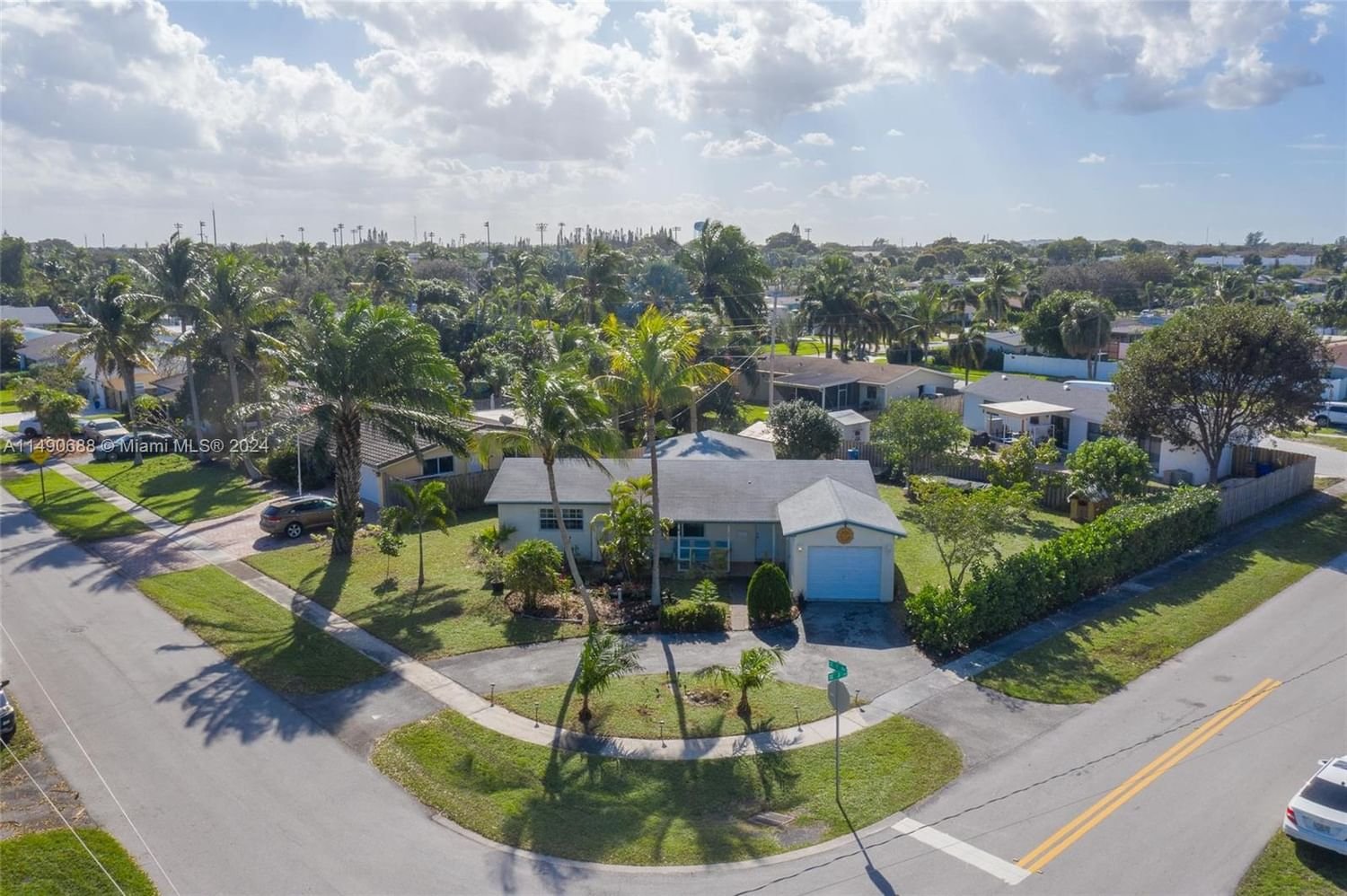 Real estate property located at 301 7th Ave, Broward County, CORAL MANOR THIRD ADD, Deerfield Beach, FL