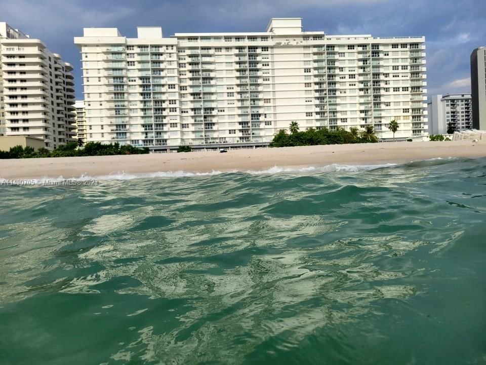 Real estate property located at 5601 Collins Ave #1711, Miami-Dade County, THE PAVILION CONDO, Miami Beach, FL
