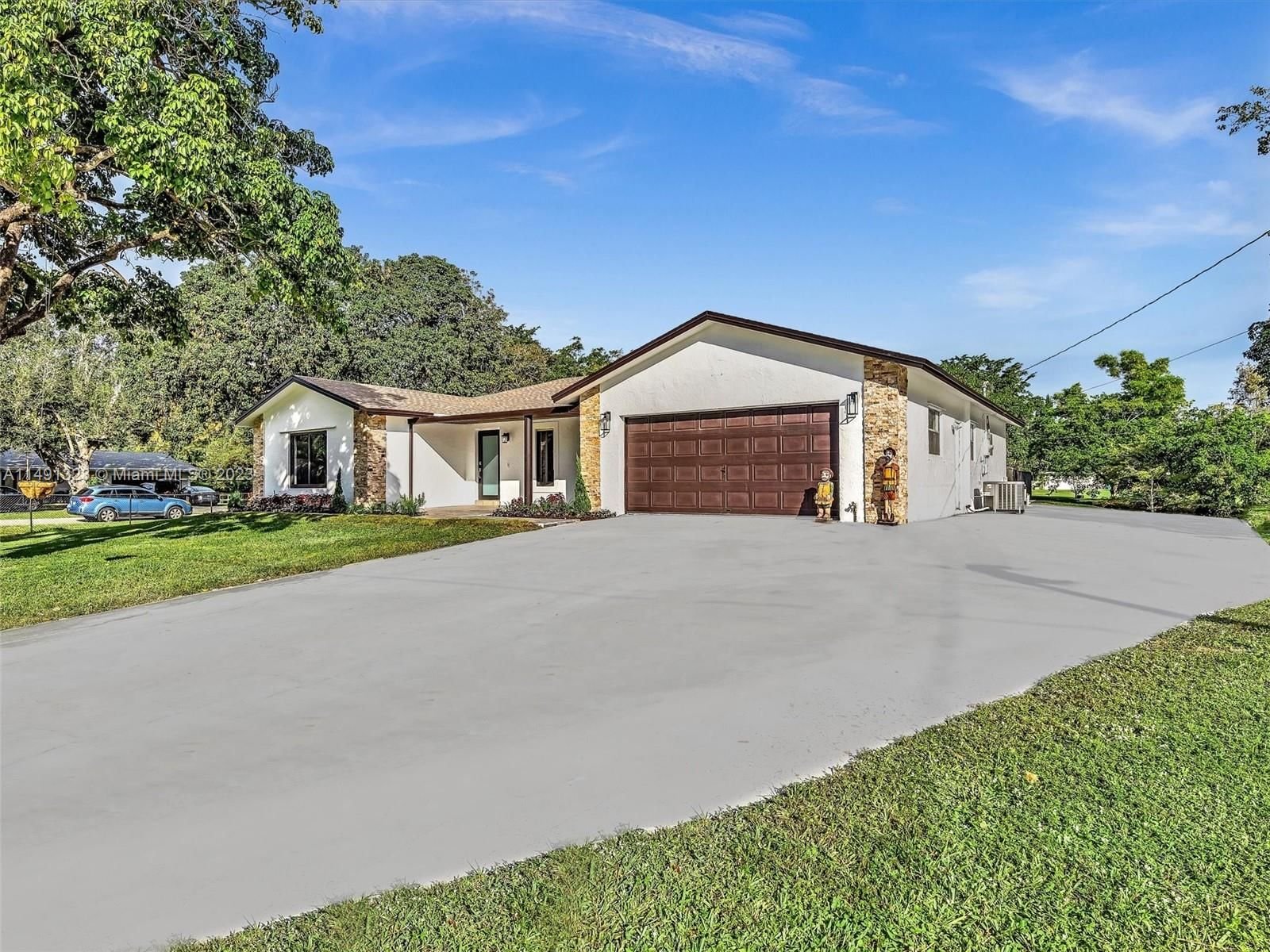 Real estate property located at 10851 29th Pl, Broward County, HIATUS RANCHETTES, Davie, FL