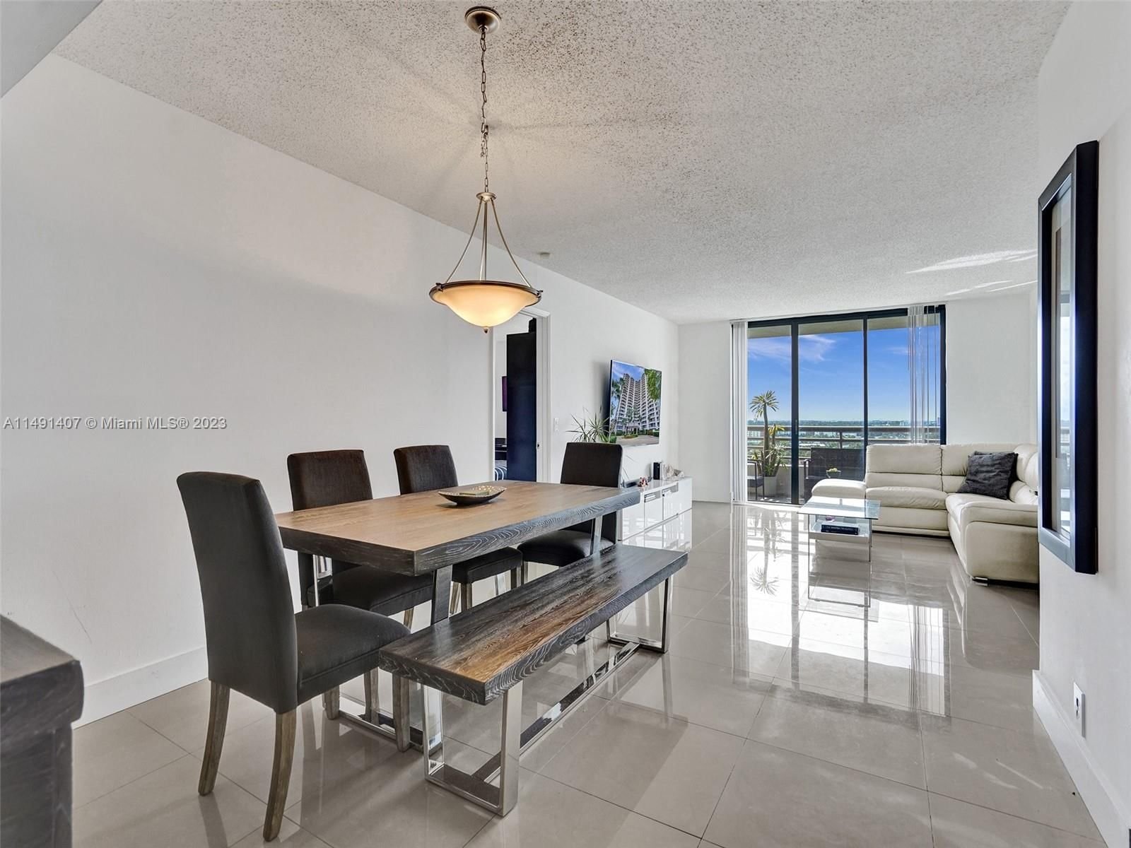 Real estate property located at 3300 191st St #1605, Miami-Dade County, PARC CENTRAL AVENTURA SOU, Aventura, FL