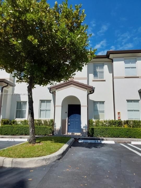 Real estate property located at 8105 36th Ave #4, Miami-Dade County, SHOMA HOMES SPLENDIDO CON, Hialeah, FL