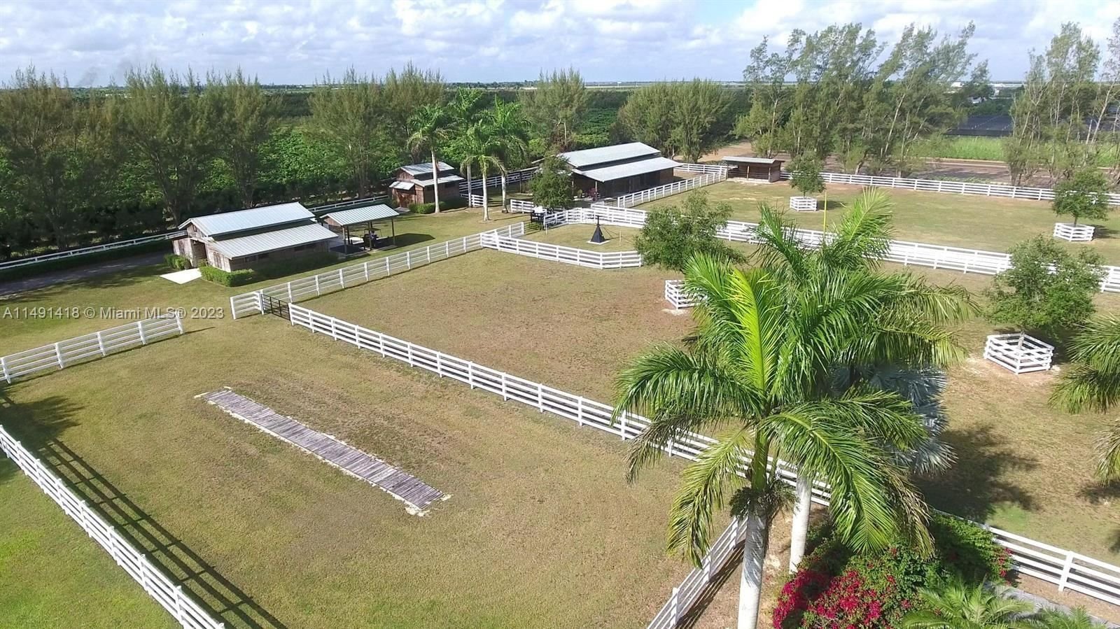 Real estate property located at 28320 207th Ave, Miami-Dade County, 10 AC EQUESTRIAN 2 PARCELS, Homestead, FL