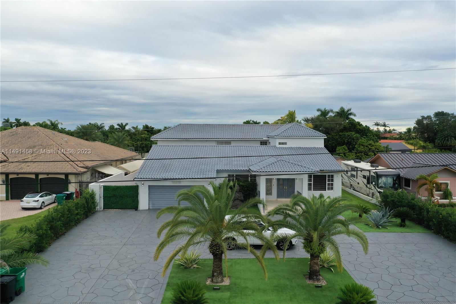 Real estate property located at 13815 38th St, Miami-Dade County, Miami, FL