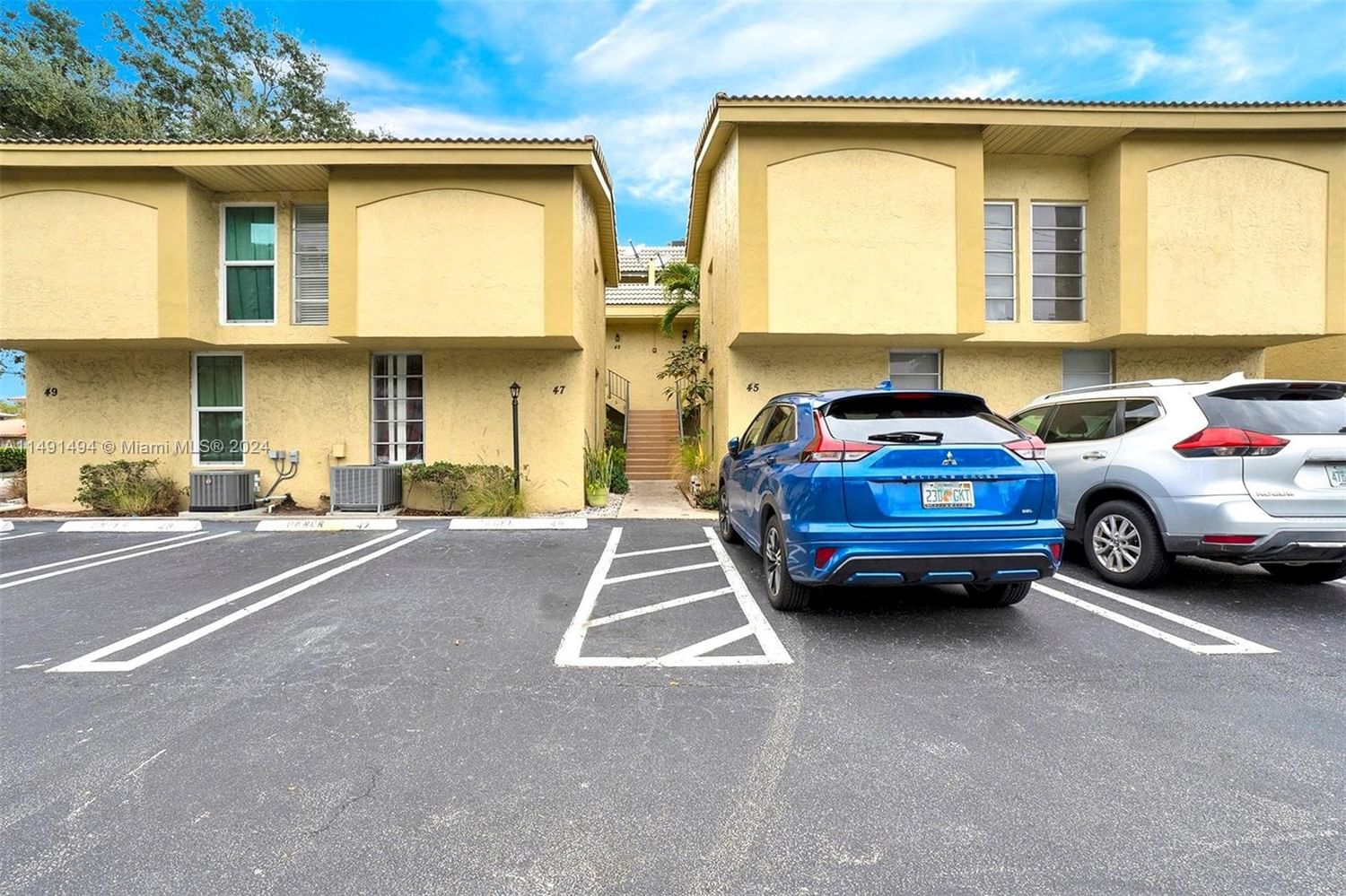 Real estate property located at 8401 Sample Rd #48, Broward County, LAFAYETTE CONDO, Coral Springs, FL