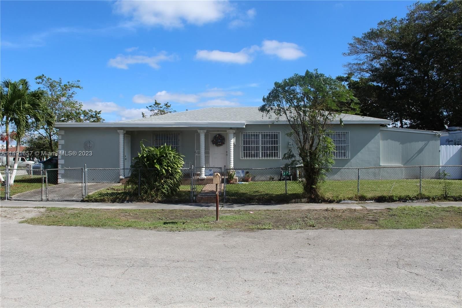 Real estate property located at 8125 31st Ave, Miami-Dade County, GREENVILLE MANOR, Miami, FL