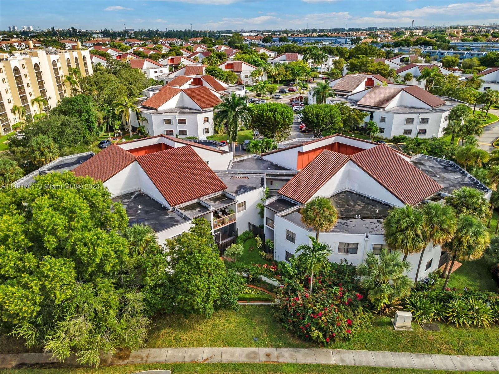 Real estate property located at 9447 Fontainebleau Blvd #210, Miami-Dade County, Miami, FL