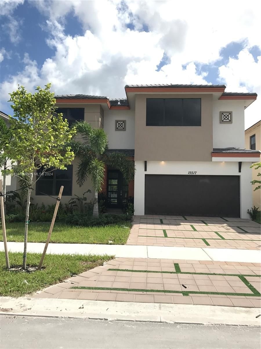 Real estate property located at 15517 88 CT, Miami-Dade County, DUNNWOODY LAKE, Miami Lakes, FL