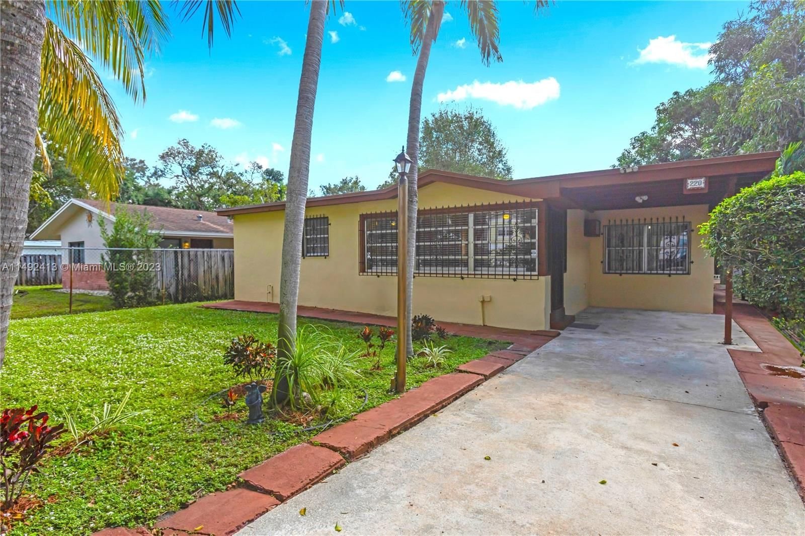 Real estate property located at 220 11th St, Broward County, CROISSANT PARK RIVER SEC, Fort Lauderdale, FL