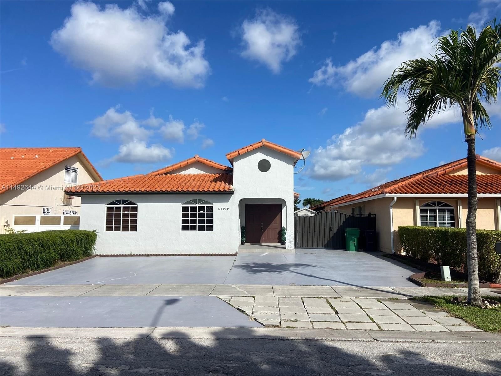 Real estate property located at 14939 37th St, Miami-Dade County, VILLA SEVILLA, Miami, FL
