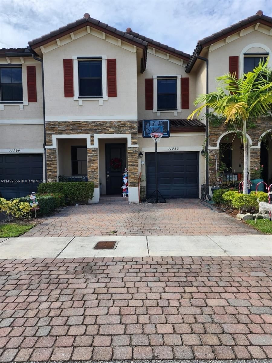 Real estate property located at 11982 151st Ave, Miami-Dade County, GARDEN ESTATES AT THE HAM, Miami, FL