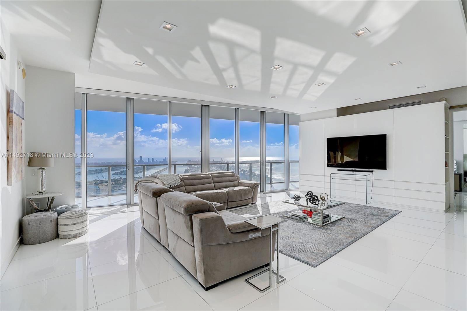 Real estate property located at 1100 Biscayne Blvd #5603/5604, Miami-Dade, MARQUIS CONDO, Miami, FL