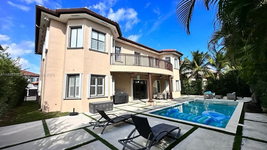 Real estate property located at 7854 195th St, Miami-Dade County, CUTLER CAY, Cutler Bay, FL