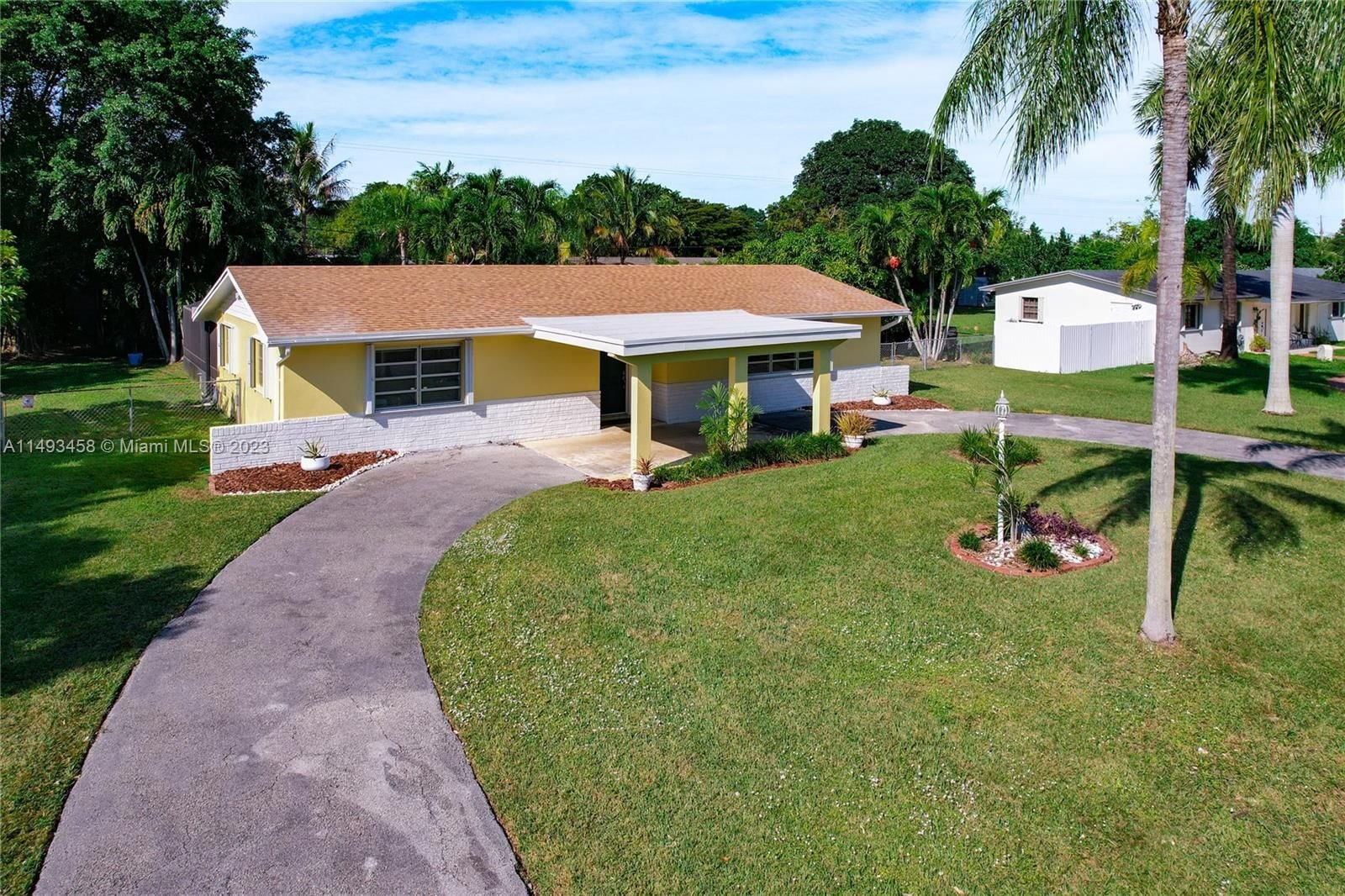 Real estate property located at 19520 128th Ave, Miami-Dade County, TROPICO ESTATES, Miami, FL