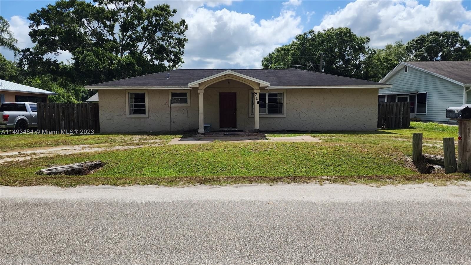 Real estate property located at 718 35th Ter, Okeechobee County, Conners Gables, Okeechobee, FL