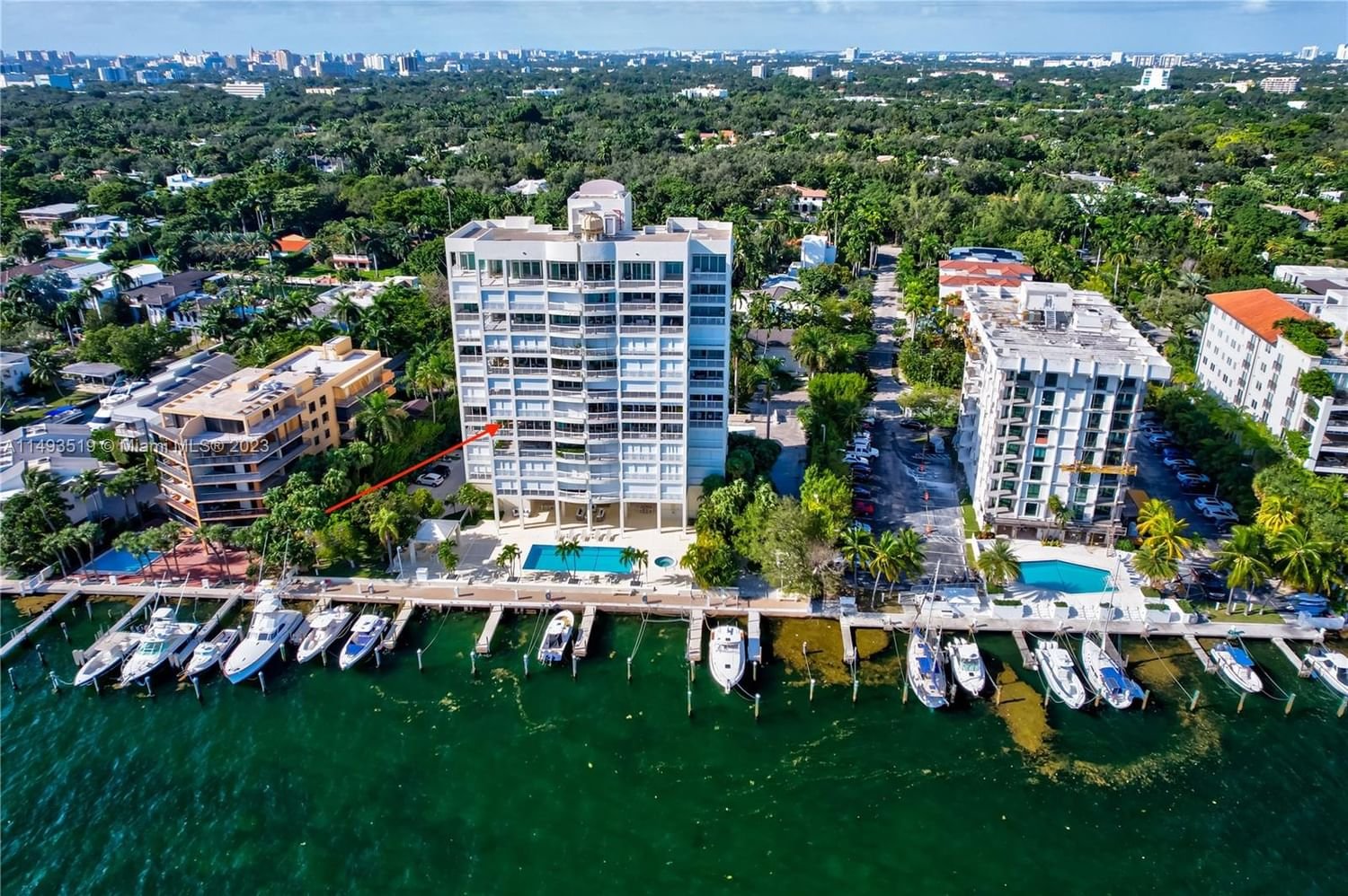Real estate property located at 1690 Bayshore Ln #6B, Miami-Dade County, GROVE HARBOUR CONDO, Miami, FL