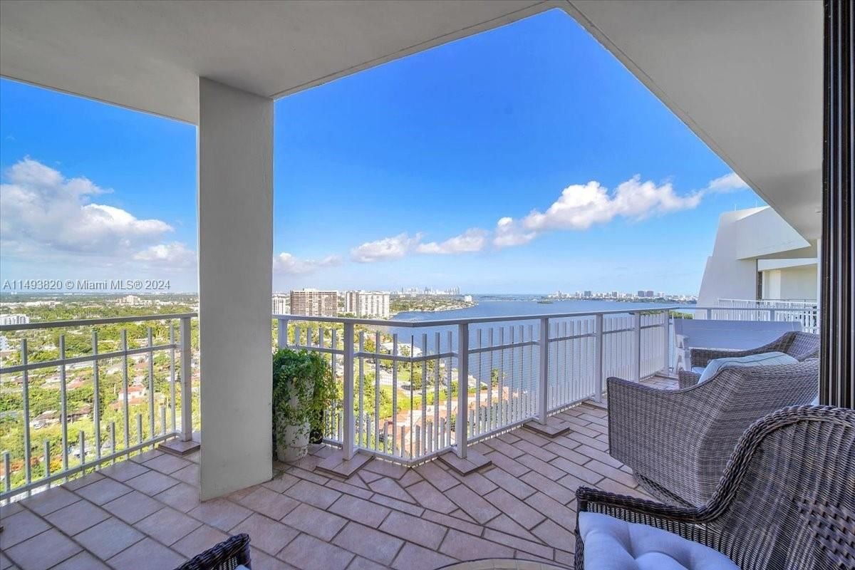 Real estate property located at 4000 Towerside Ter TS11, Miami-Dade County, THE TOWERS OF QUAYSIDE CO, Miami, FL