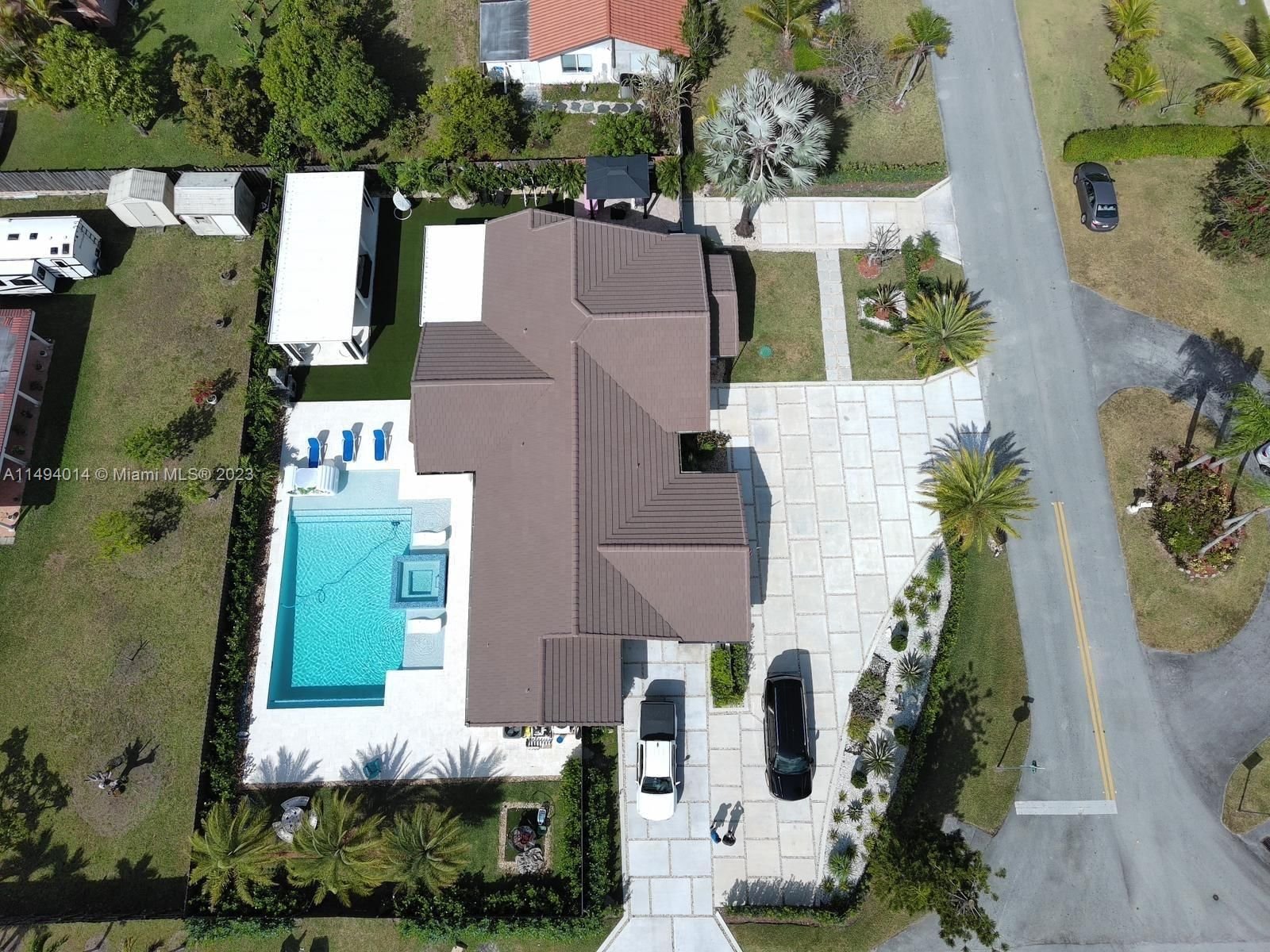 Real estate property located at 12900 187th St, Miami-Dade County, GIR SUB, Miami, FL
