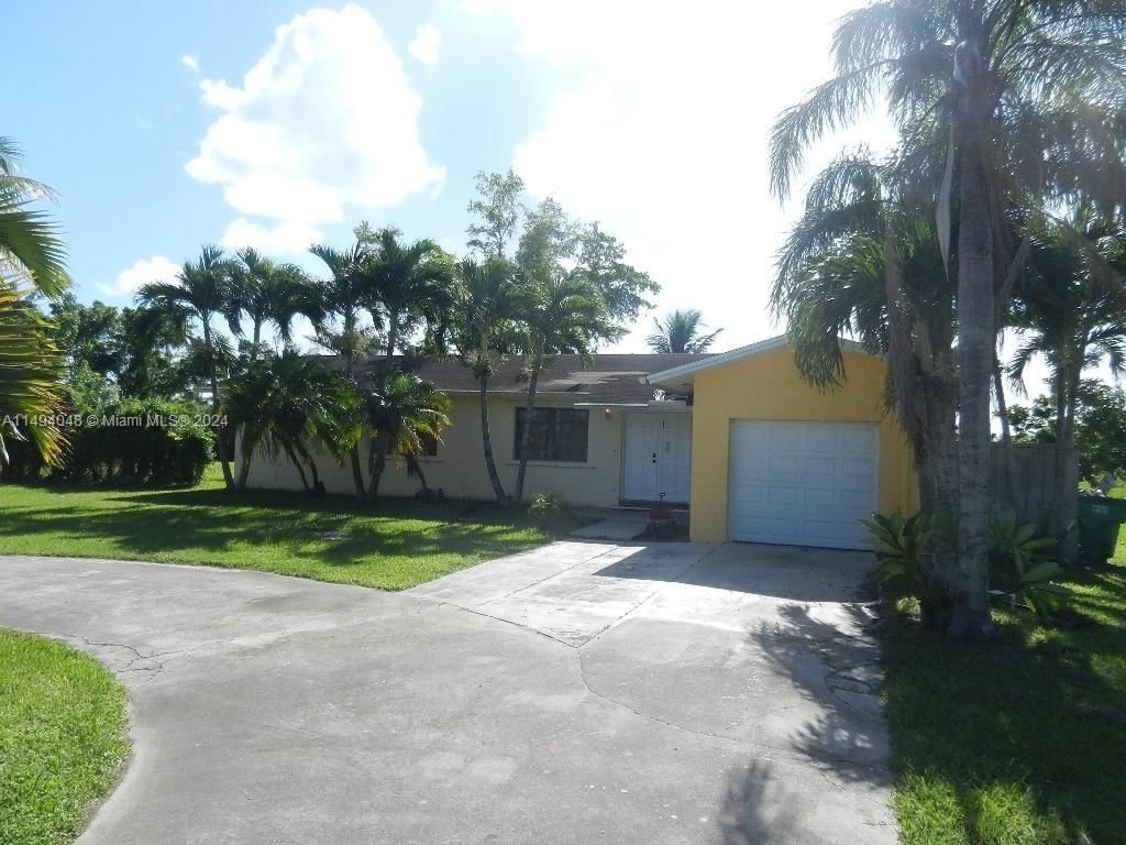 Real estate property located at 24190 207th Ave, Miami-Dade County, BONANZA RHOS, Homestead, FL
