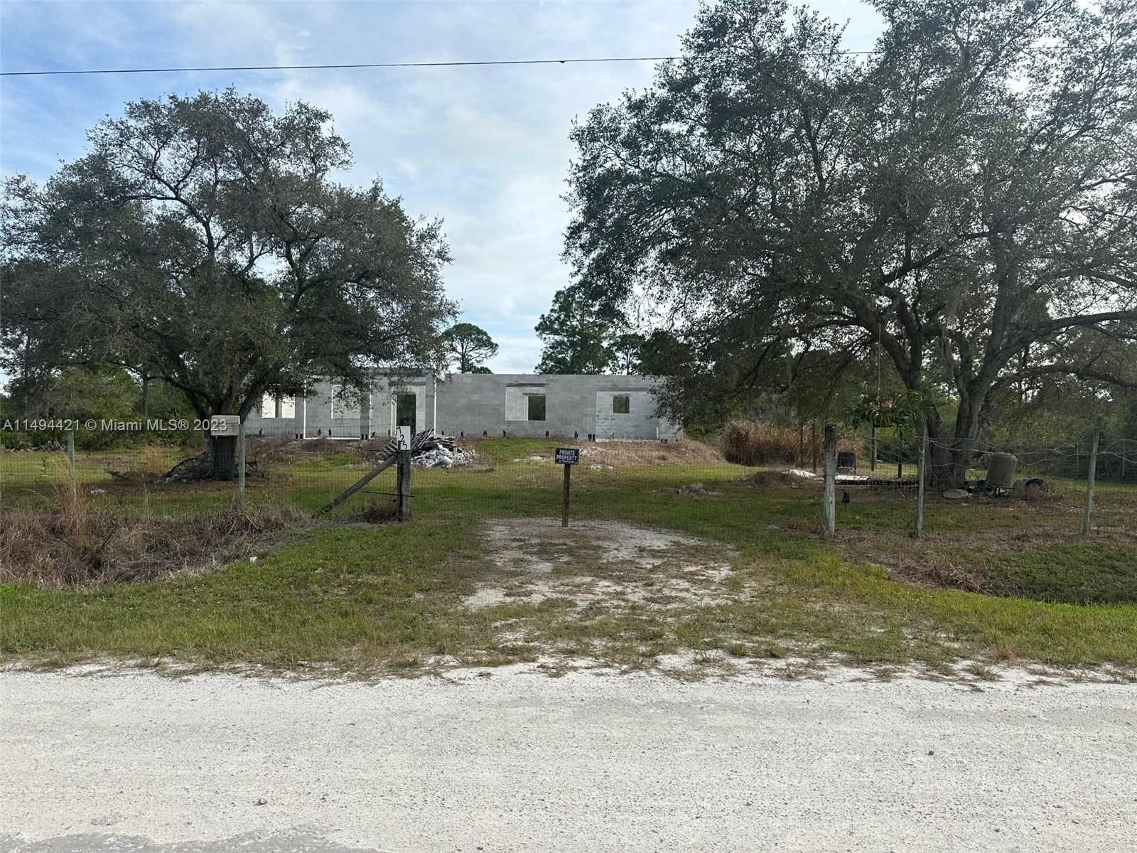 Real estate property located at 725 VERDA ST, Hendry County, Montura Ranch, Clewiston, FL