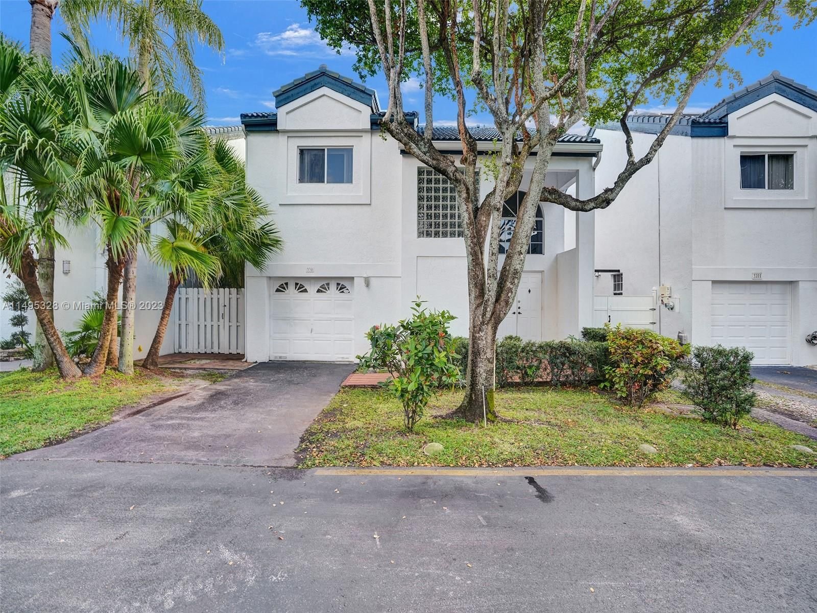 Real estate property located at 330 211th St, Miami-Dade County, SAN SIMEON HOMES, Miami, FL