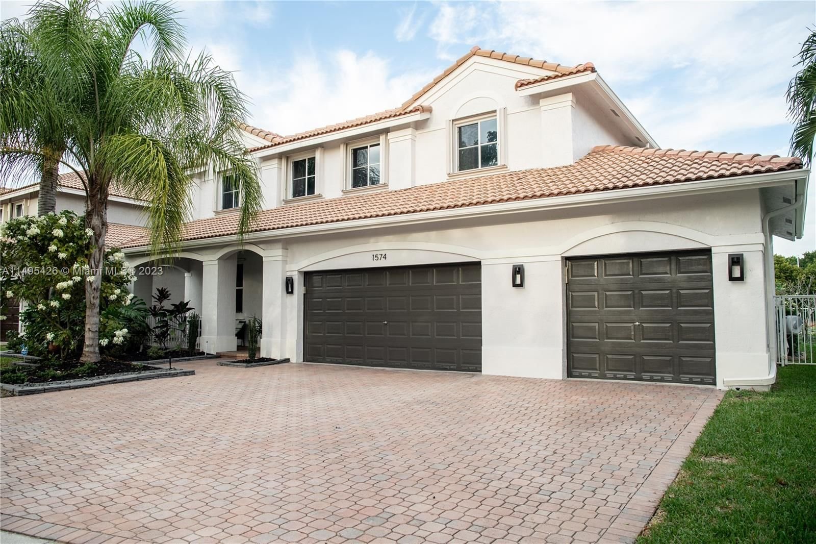 Real estate property located at 1574 Blue Jay Cir, Broward County, SECTOR 2-PARCELS 1 2 3 4, Weston, FL