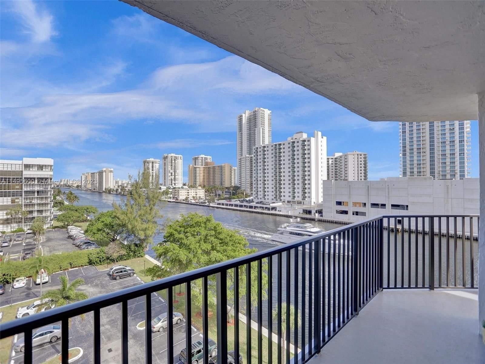 Real estate property located at 600 Parkview Dr #721, Broward County, TOWERS OF OCEANVIEW SOUTH, Hallandale Beach, FL