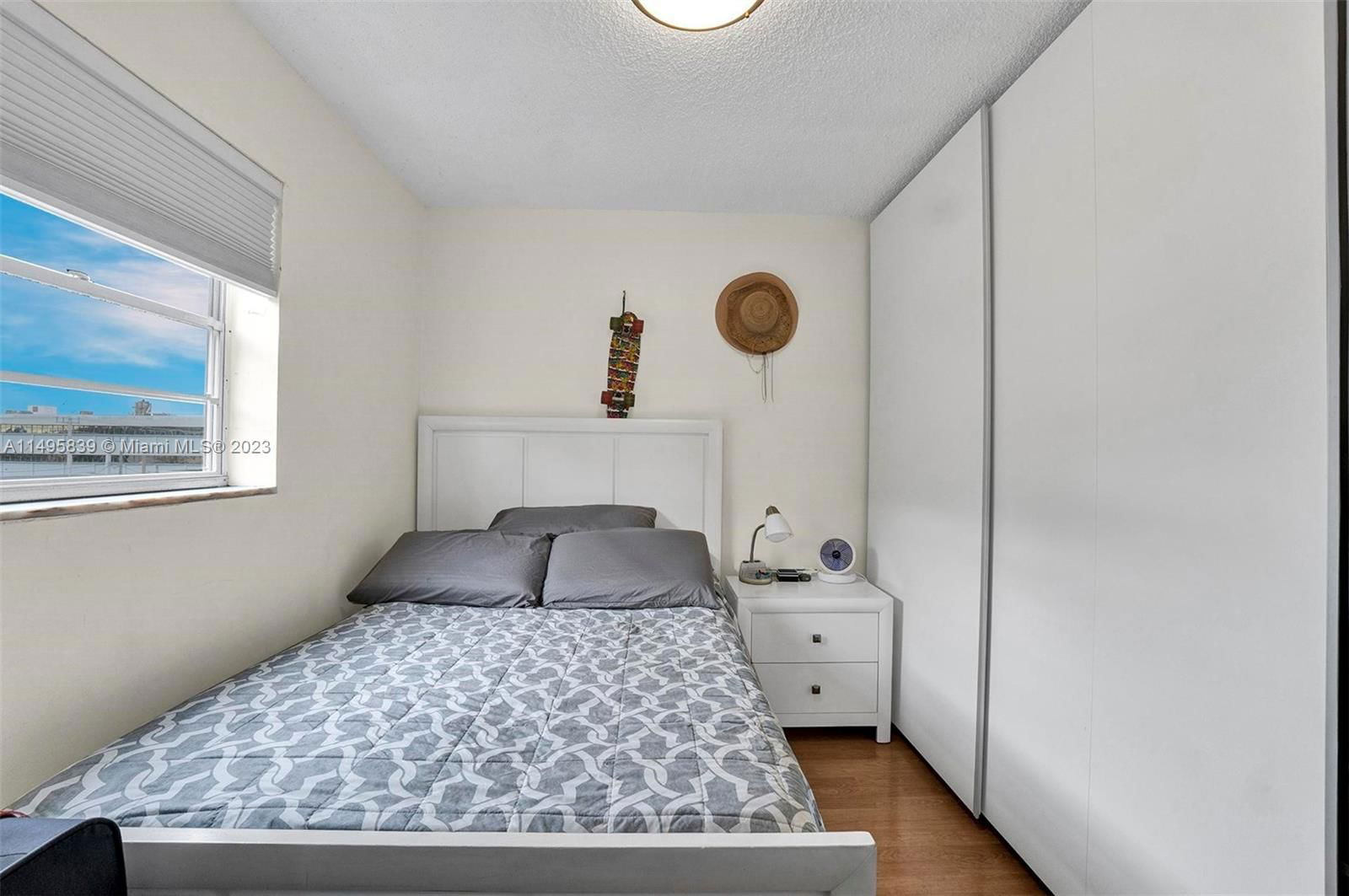 Real estate property located at 7620 Carlyle Ave #401, Miami-dade, Carlyle Plaza Condo, Miami Beach, FL