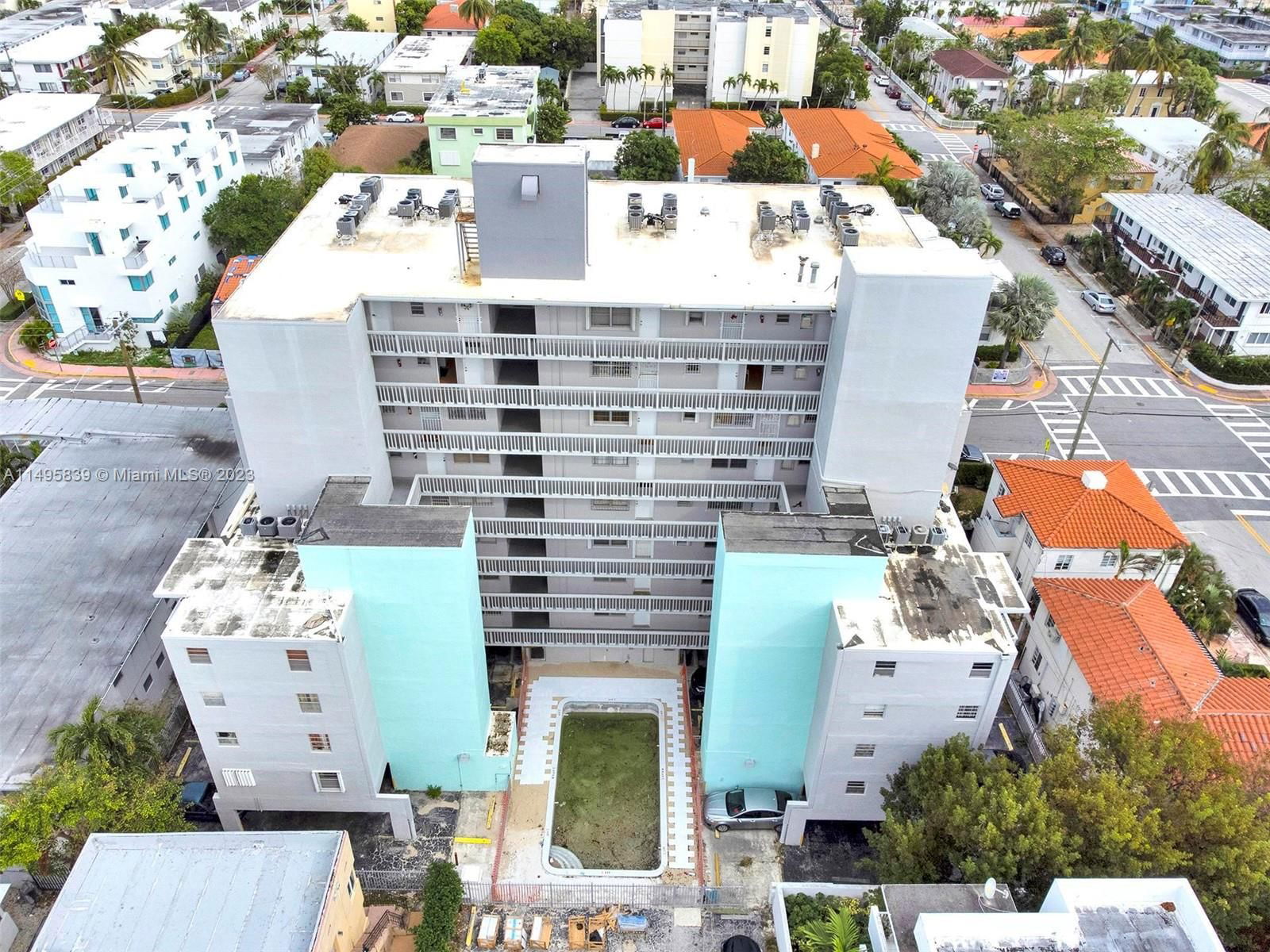 Real estate property located at 7620 Carlyle Ave #401, Miami-dade, Carlyle Plaza Condo, Miami Beach, FL