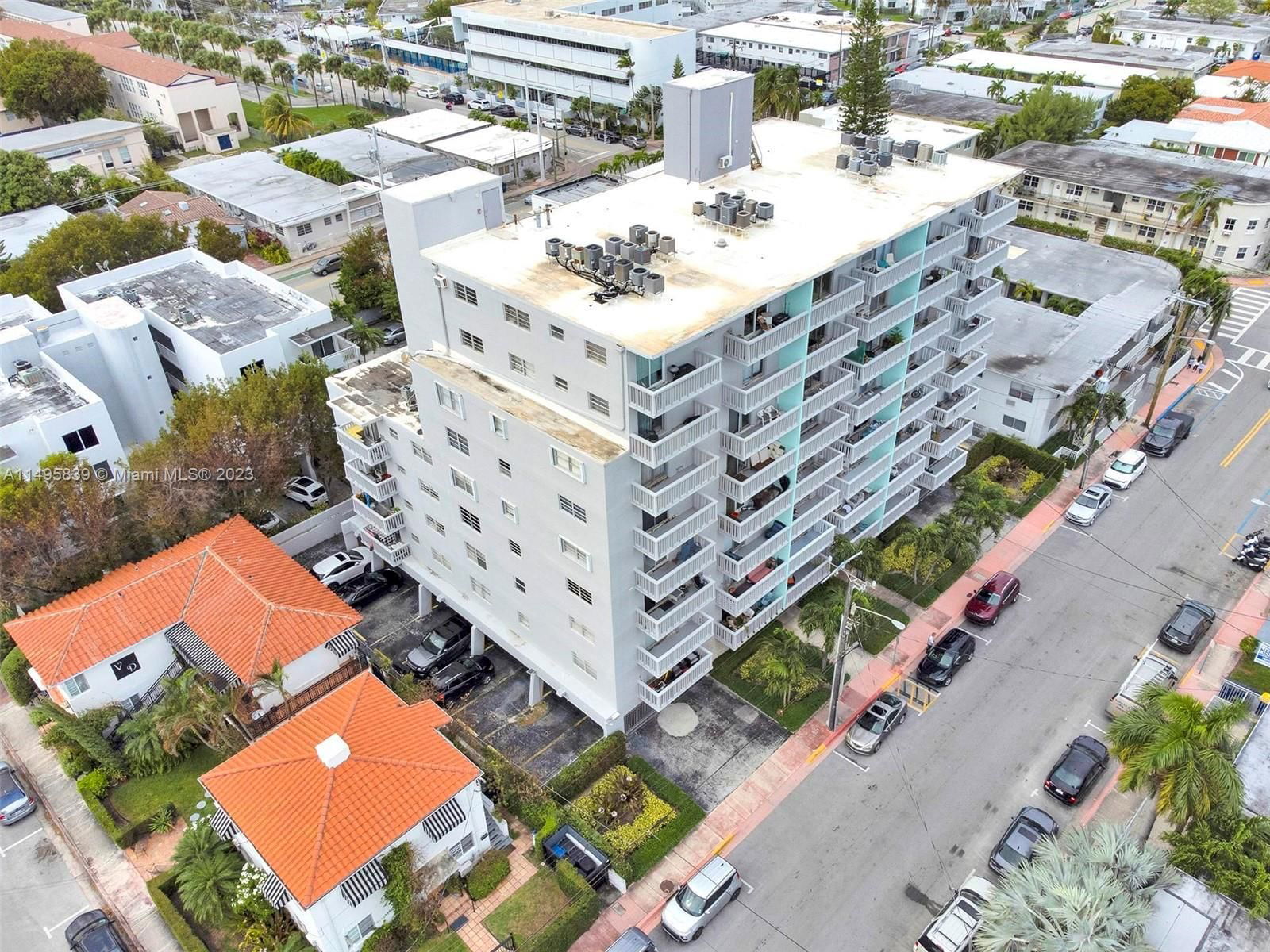 Real estate property located at 7620 Carlyle Ave #401, Miami-dade, Carlyle Plaza Condo, Miami Beach, FL