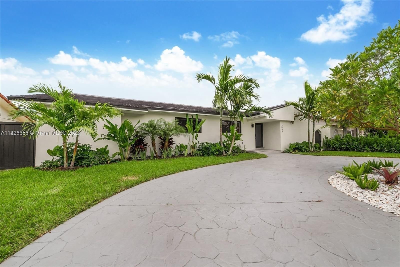Real estate property located at 2585 108th Ave, Miami-Dade County, P & A SUB, Miami, FL