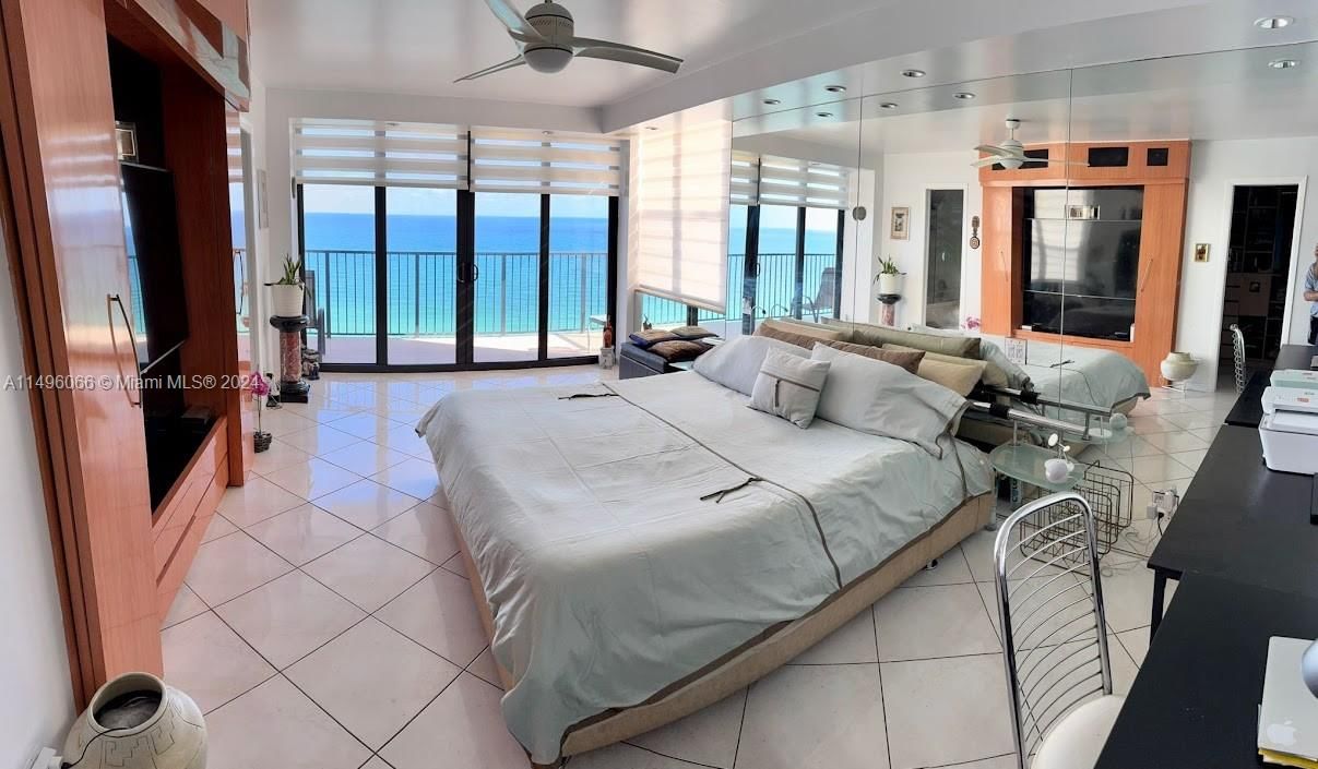 Real estate property located at 2101 Ocean Dr #2201, Broward, Quadomain Tower I And Iv, Hollywood, FL