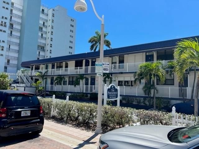 Real estate property located at 322 Taylor St #1D, Broward County, PRESIDENT CO-OP, Hollywood, FL
