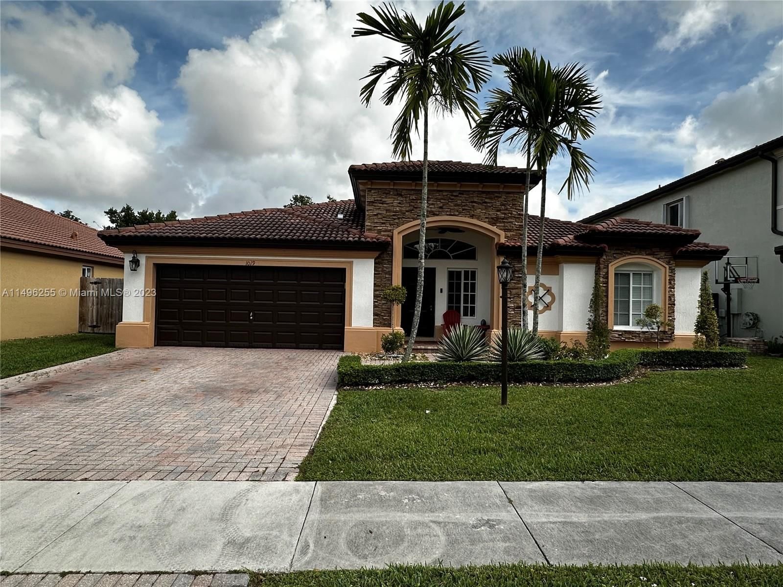 Real estate property located at 1019 35th Ave, Miami-Dade County, ESTATES AT MENDICINO, Homestead, FL