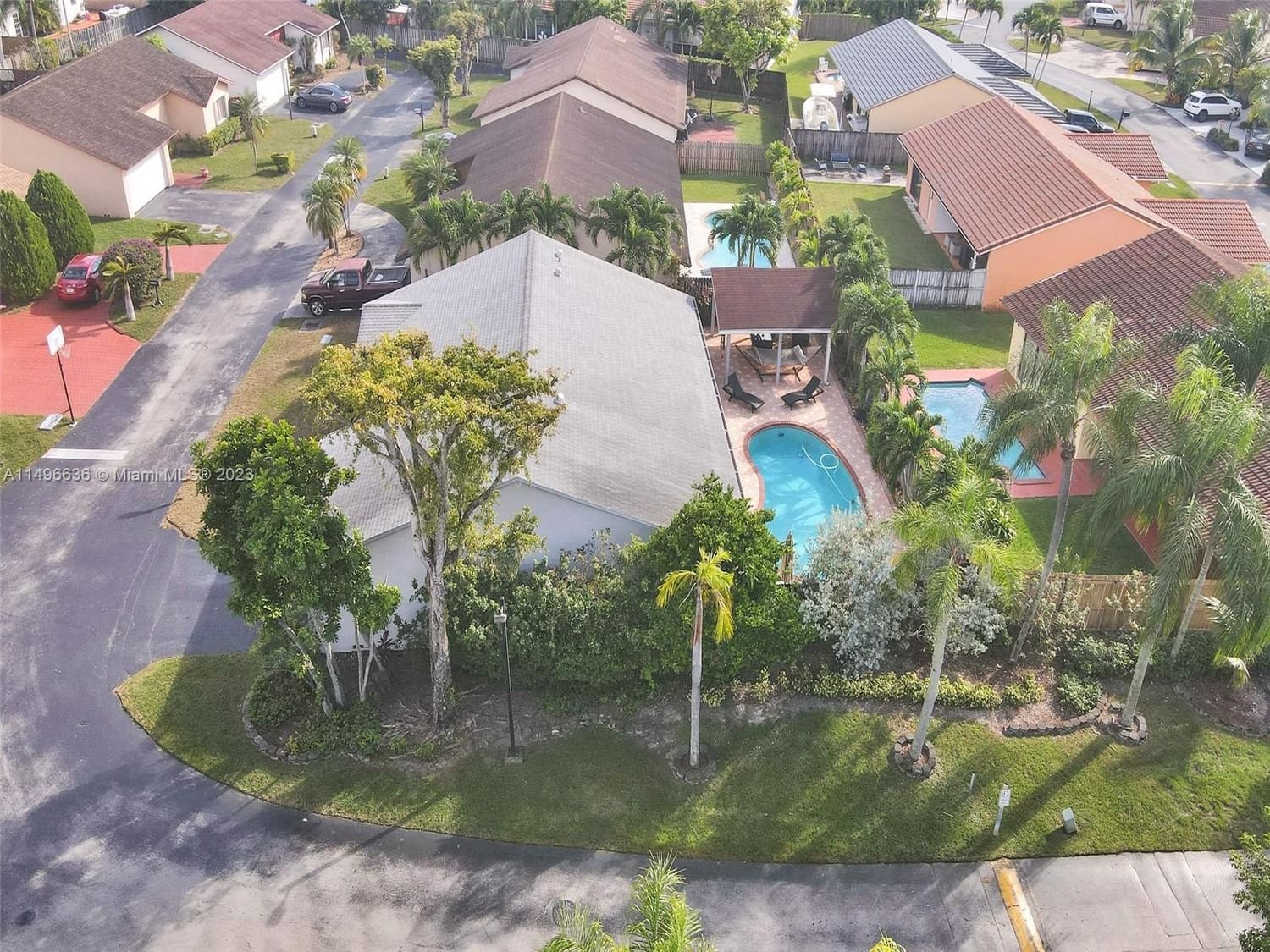 Real estate property located at 10258 145th Ct, Miami-Dade County, SUGARWOOD II SEC 1, Miami, FL