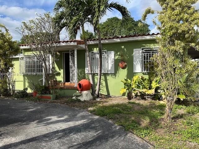 Real estate property located at 861 10th St, Miami-Dade County, REV PL WEST BUENA VISTA, Hialeah, FL