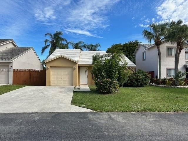 Real estate property located at 6021 Strawberry Fields Way, Palm Beach County, STRAWBERRY LAKES 3, Lake Worth, FL