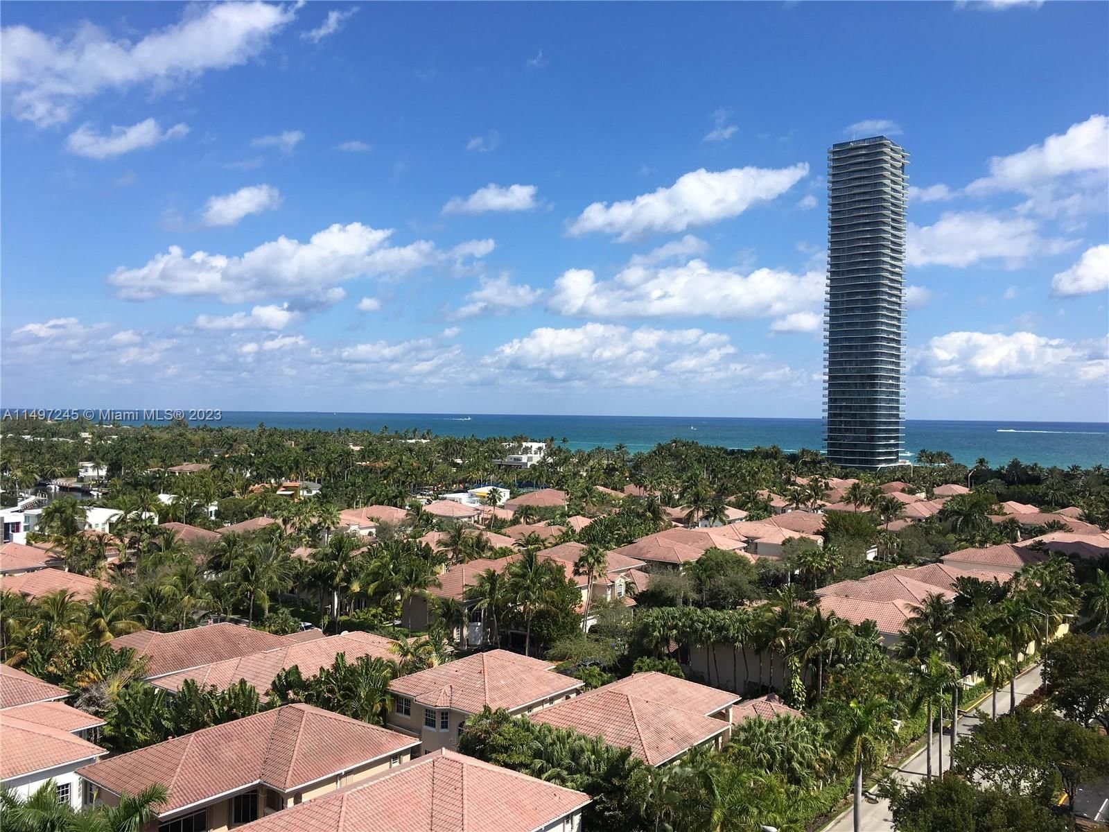 Real estate property located at 19380 Collins Ave #1124, Miami-Dade County, OCEANVIEW BUILDING B, Sunny Isles Beach, FL