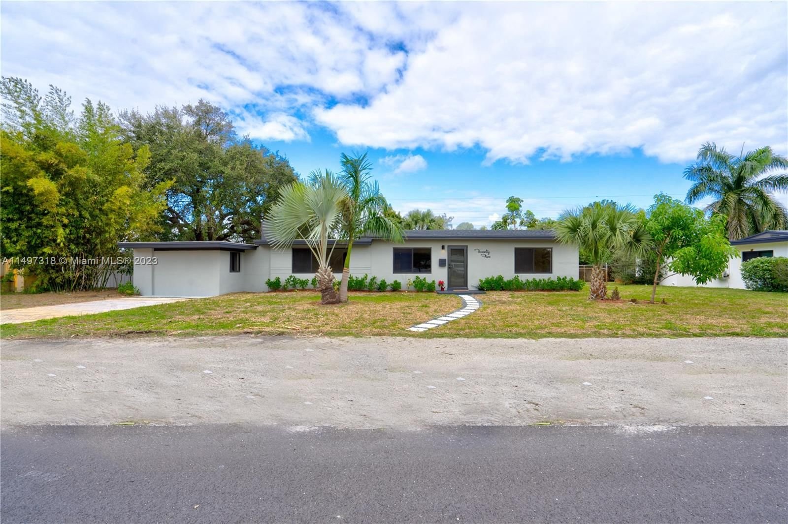 Real estate property located at 25 26th Dr, Broward County, SUNSET MANORS AMEN PLAT, Wilton Manors, FL