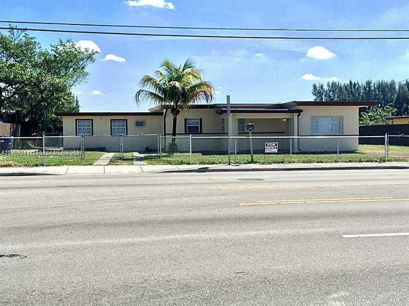 Real estate property located at 11015 17th Ave, Miami-Dade County, LAKE SIDE, Miami, FL
