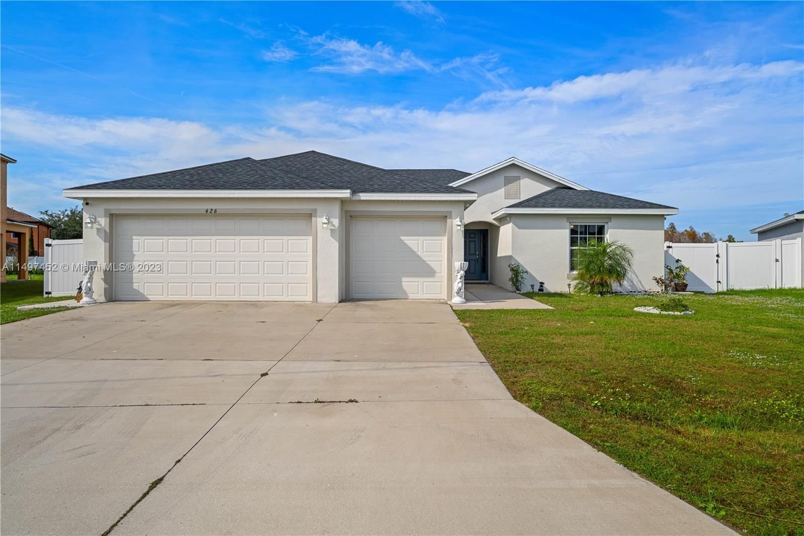 Real estate property located at 426 BLOOMFIELD DR, Osceola County, :POINC VLG 2 NBD 3, Kissimmee, FL
